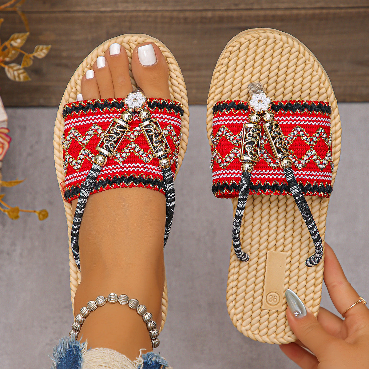 New Summer Fashion Fairy-Style Wedge Flip-Flops for Women, Straw Flower Thick-Soled Casual Pastoral Vacation Beach Shoes